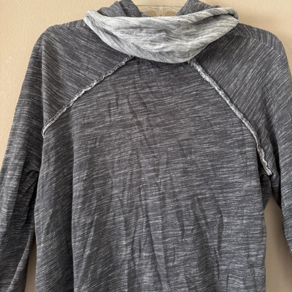 Free People Coccon Cowl Neck Pull over Top size S - Picture 9 of 9